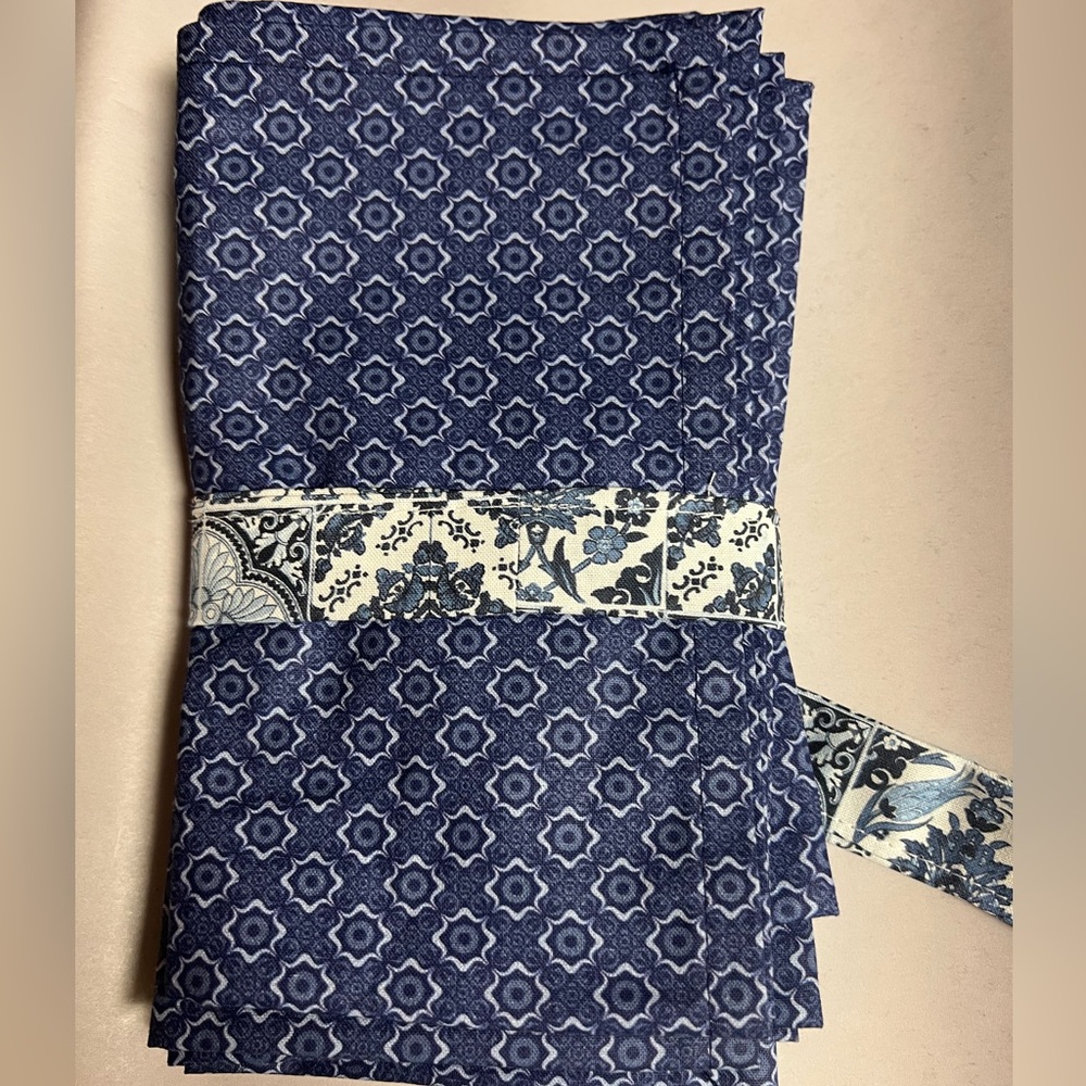 Handmade 100% cotton Dinner Napkins, 4 matching napkins per set.
